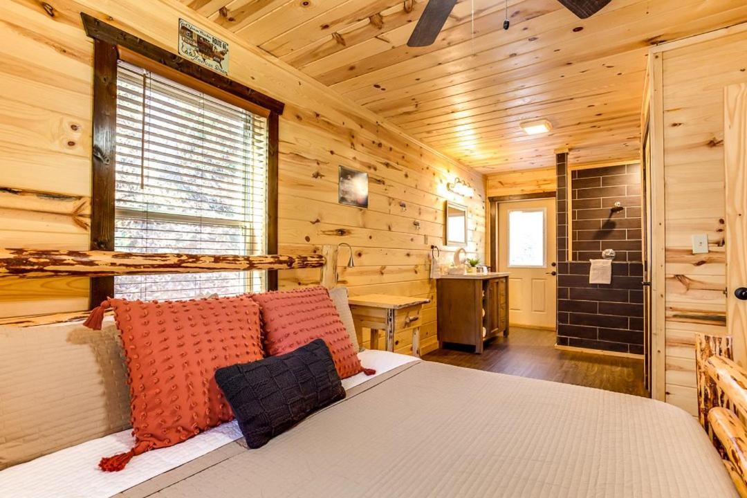 Route 66 Cabin بيدجن فورج الغرفة الصورة