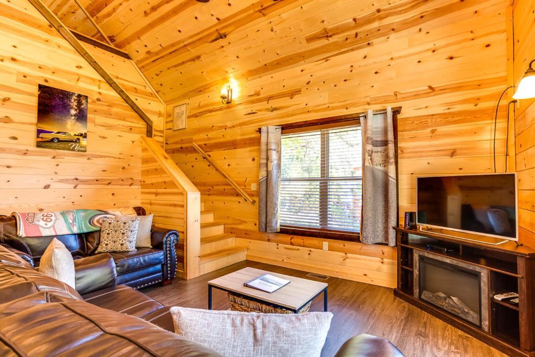 Route 66 Cabin بيدجن فورج الغرفة الصورة